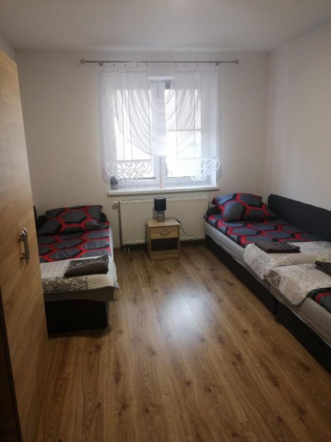 Noclegi U Moniki Janowiec Wielkopolski Extérieur photo