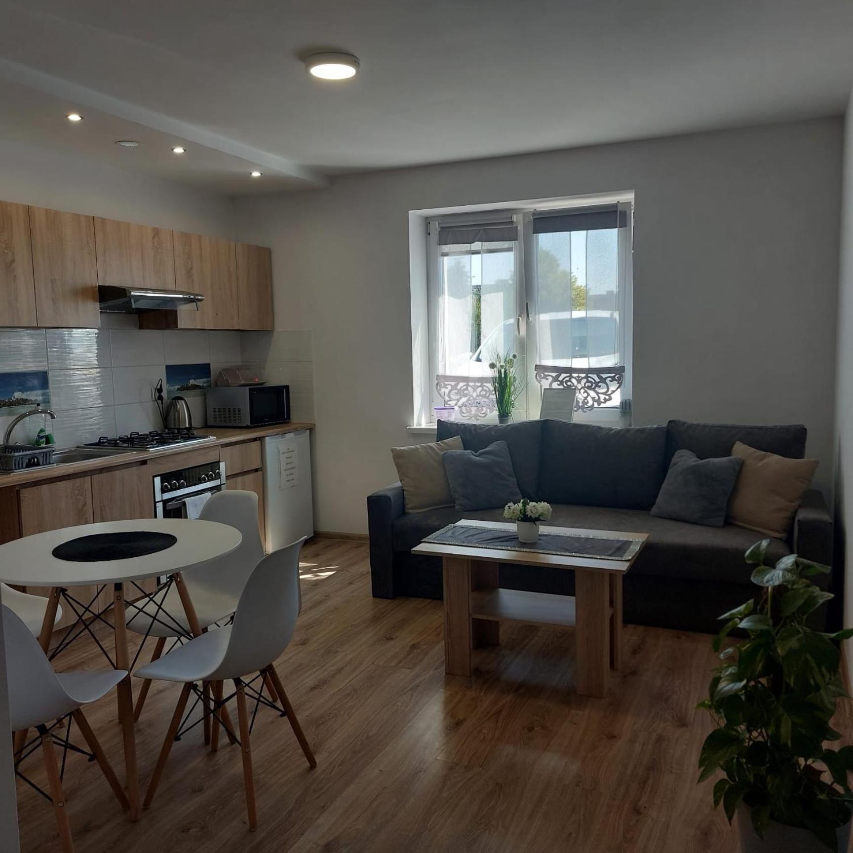 Noclegi U Moniki Janowiec Wielkopolski Extérieur photo