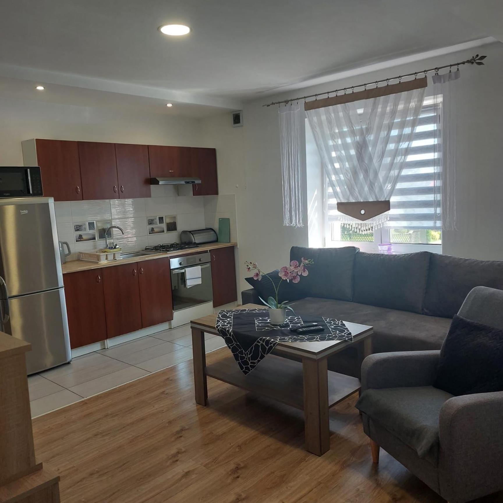 Noclegi U Moniki Janowiec Wielkopolski Extérieur photo